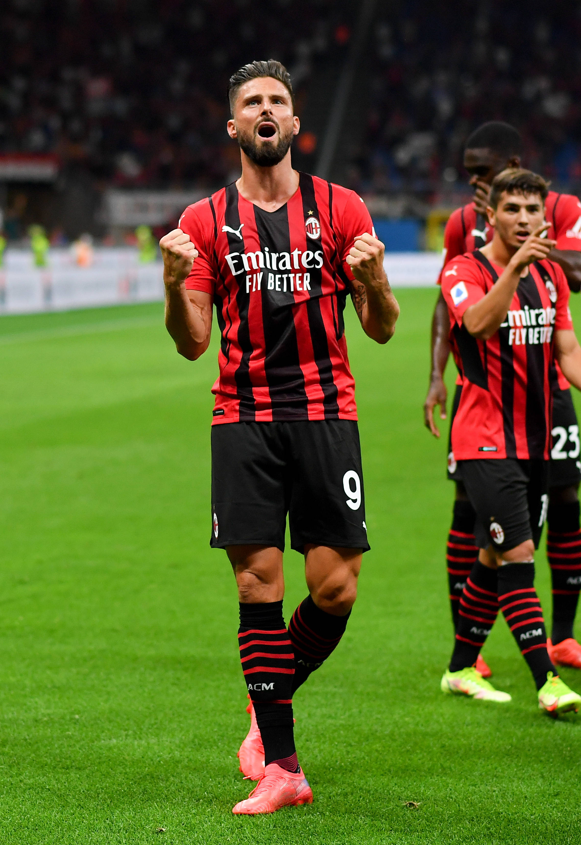 梅西91球领跑自然年射手榜，姆巴佩62球冲击C罗纪录