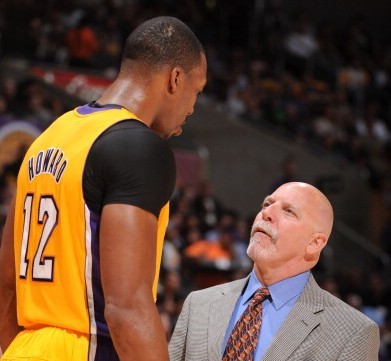 科比躺枪？字母哥：最好球员必须忠诚家庭！我永远不会申请交易！