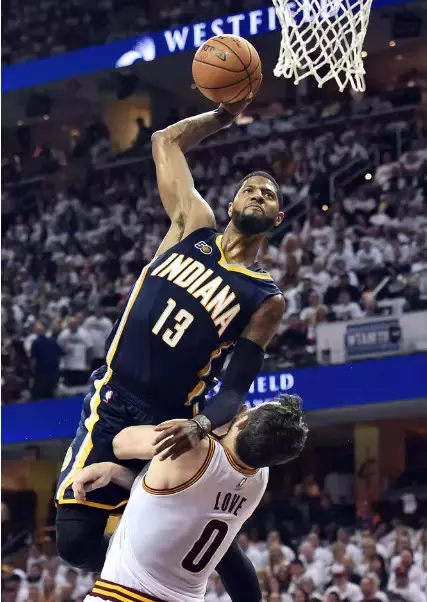 登山神器试过吗？智能汽车里玩《黑神话·悟空》？“人工智能+消费”爆款多！