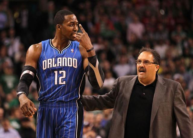 解析多伦多蓝鸟队如何利用全加拿大市场资源竞争顶级自由球员