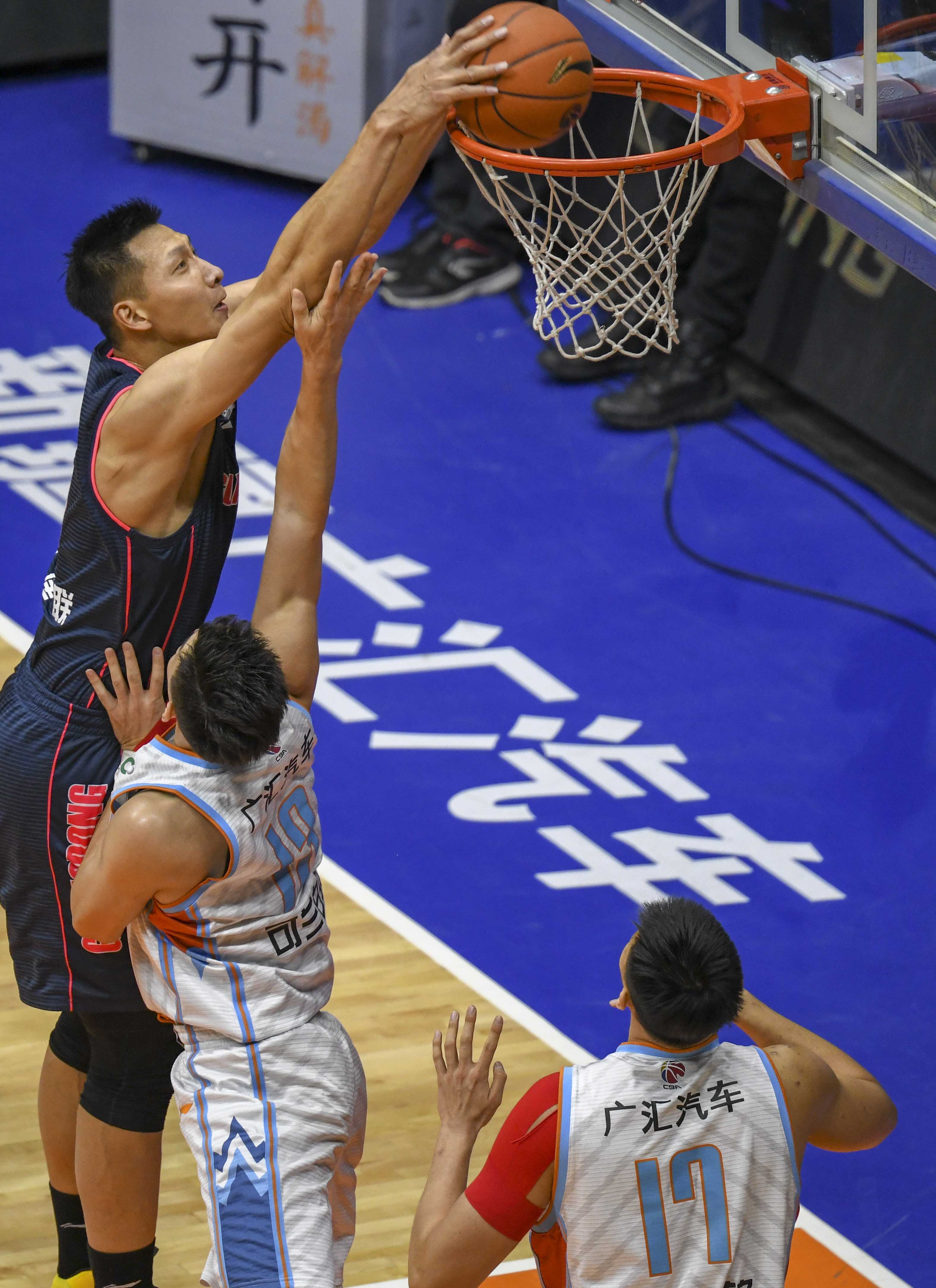 下课后阿隆索谏言：别惯着更衣室，2年一无所获，就怪弗洛伦蒂诺