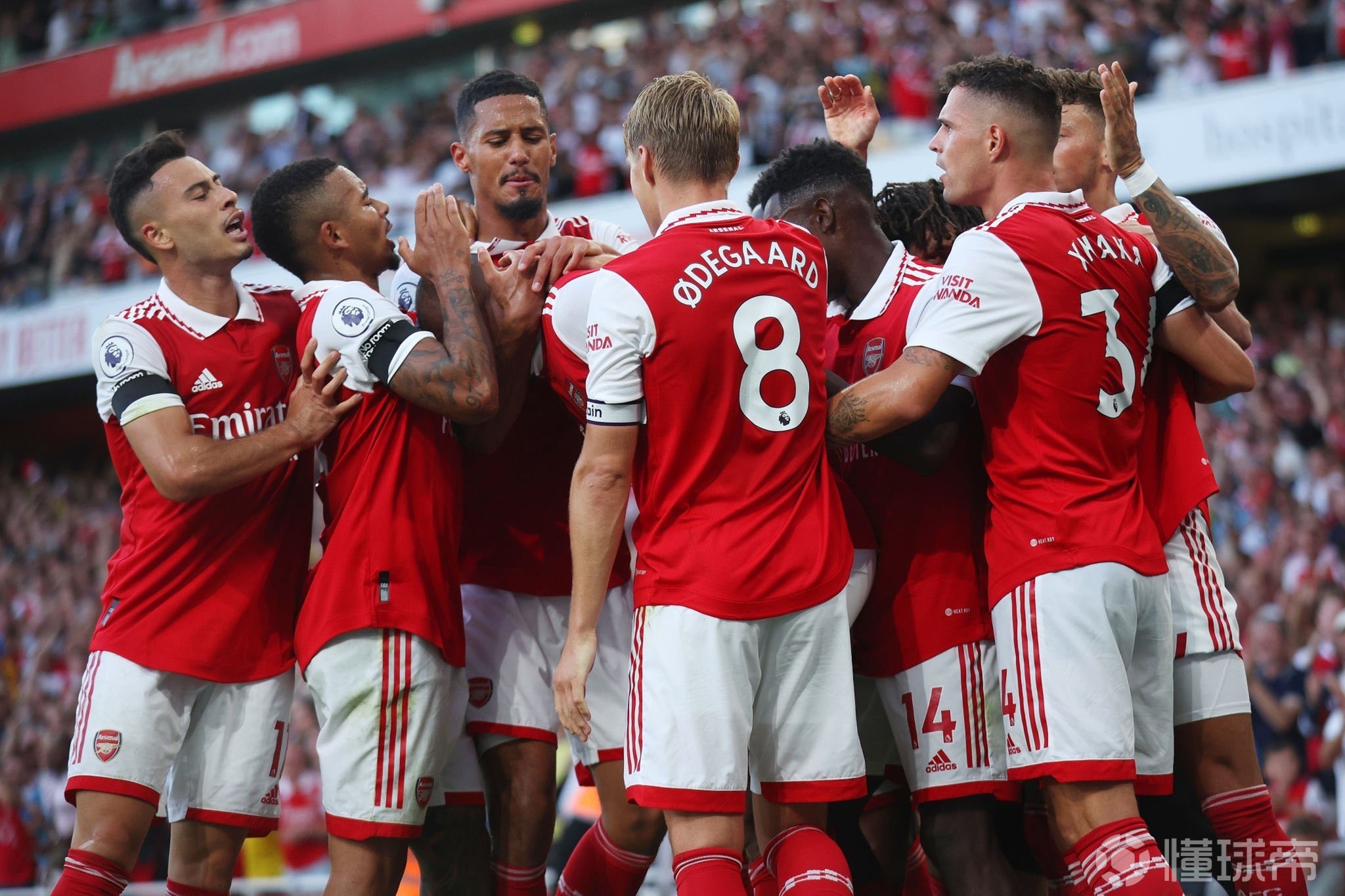 湖人大胜！詹姆斯31+9+11，赛后东契奇先一步退场，艾顿接受采访