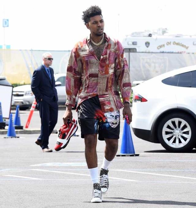 瑞士4-1瑞典距离世界杯仅差一分，扎卡点射，恩多耶传射