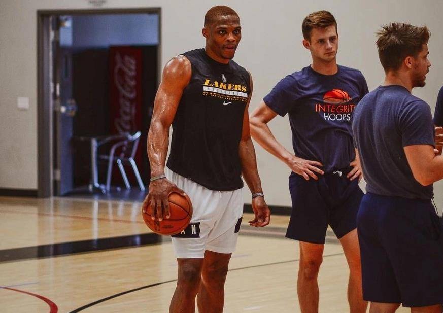 综合体育赛事内容矩阵 构建完整信息体系