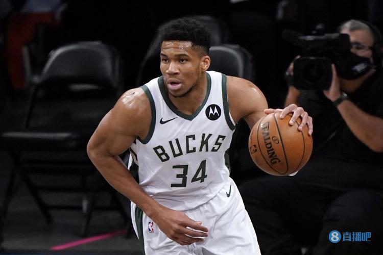 官宣 ｜ 布雷迪·马内克、理查德·所罗门、以塞亚·泰勒、马库斯·拉维特正式加盟南京头排苏酒队